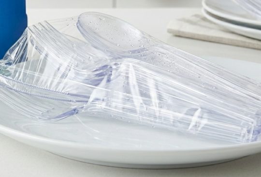Plastic cutlery